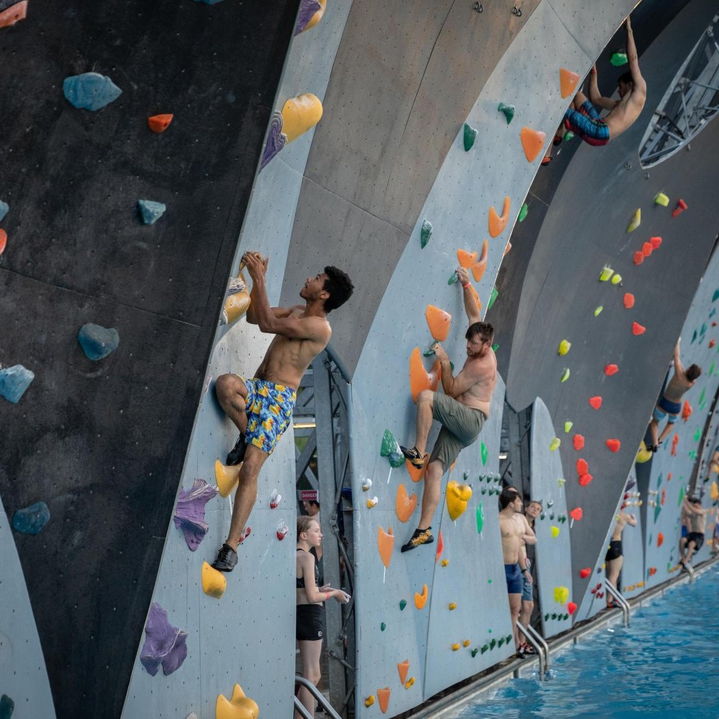 Aqua Rock Deep Water Solo Climbing Competition 2